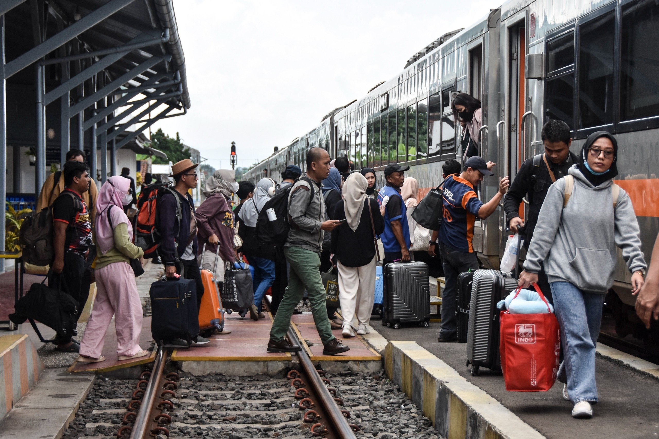 KAI Daop 2 Bandung Siapkan 24 Perjalanan KA Jarak Jauh Reguler untuk Angkutan Lebaran 2026